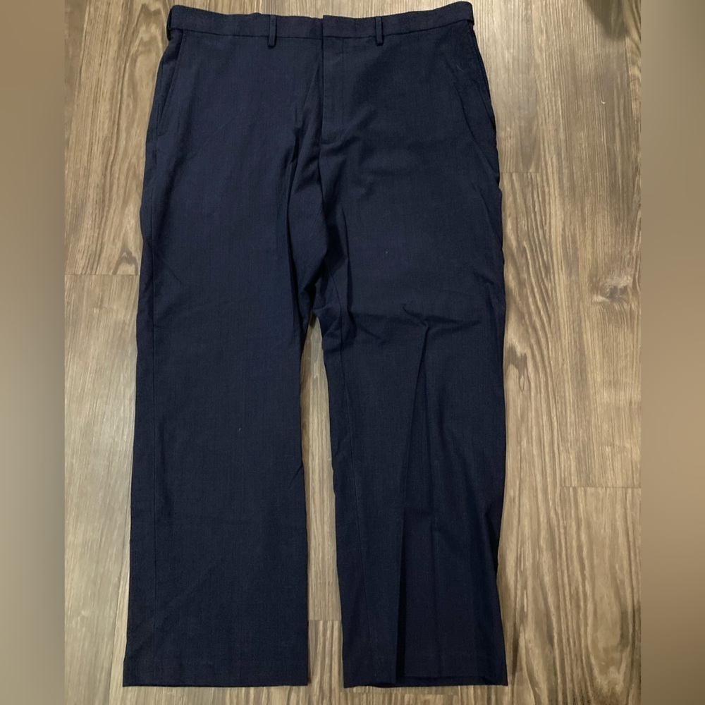Haggar Men’s Blue Classic Fit Dress Pants 40/29